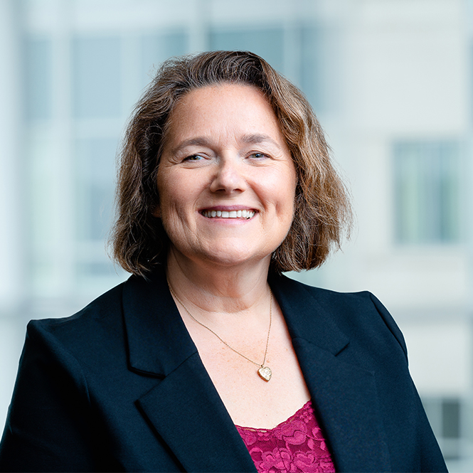 Nancy Summers's Headshot